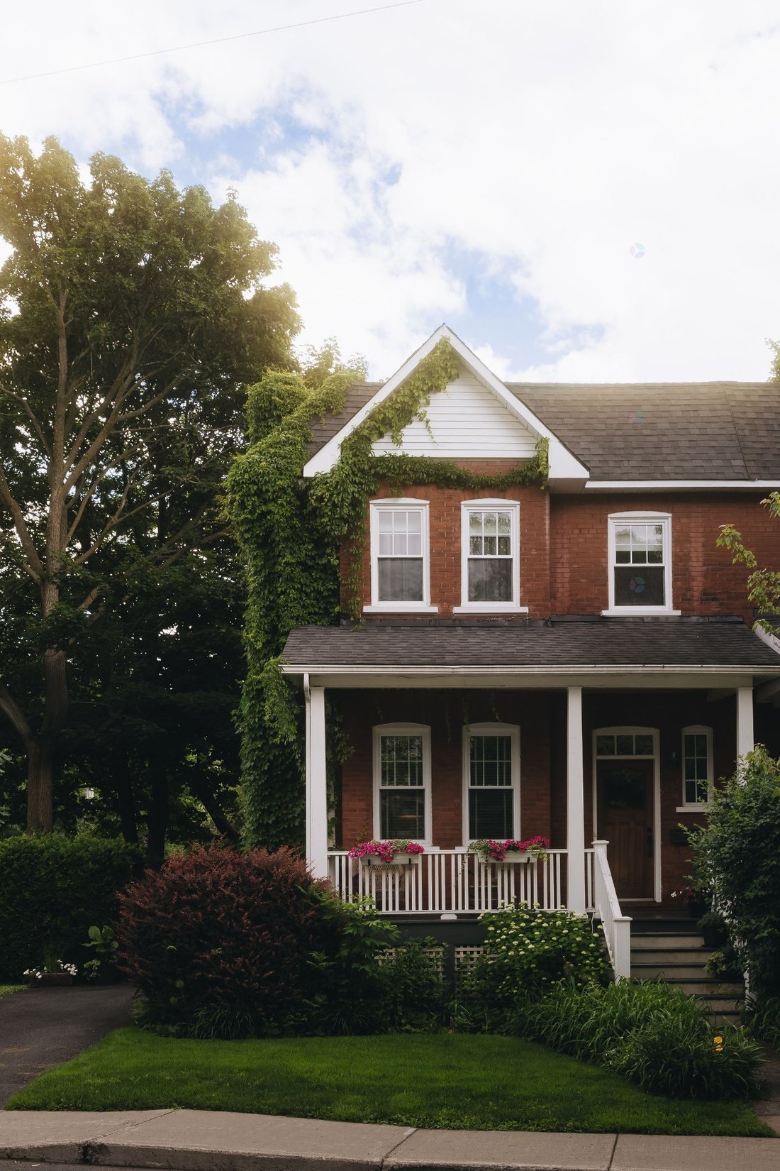 House in Saint-Lambert, Quebec, Canada 3 - 18289267