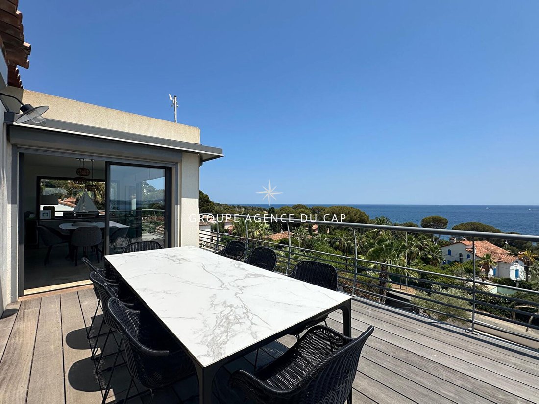 Villa in Les Issambres, Roquebrune-sur-Argens, France 5 - 18286957