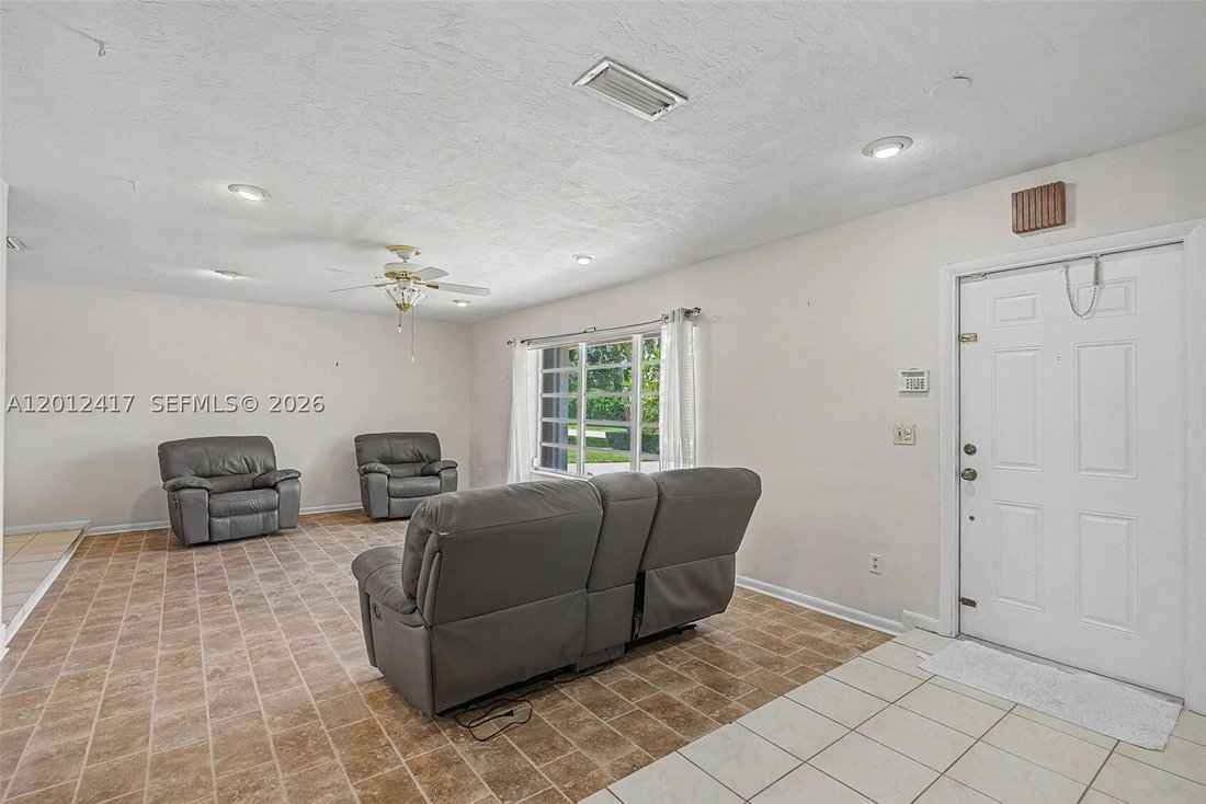 House in Miami, Florida, United States 3 - 17846363