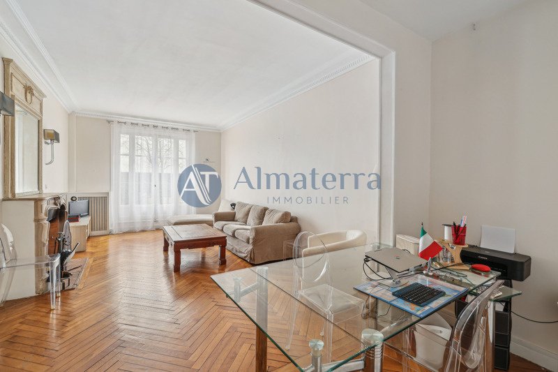 Apartment in Montorgueil-Saint Denis, Paris 2e Arrondissement, Paris 1 - 18284941