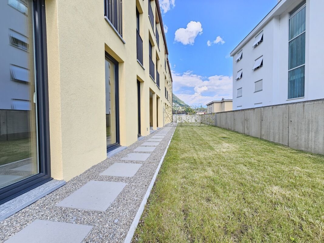 Apartment in Gordola, Ticino, Switzerland 5 - 18290419