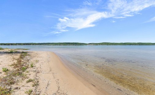 Casa a Suttons Bay, Michigan, Stati Uniti 1