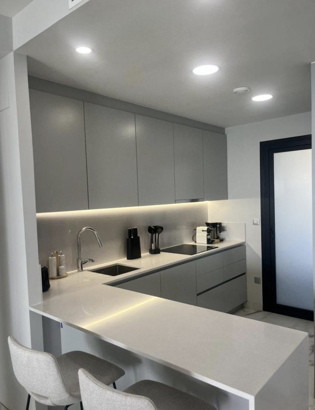 Apartment in Benidorm, Valencian Community, Spain 3 - 18295640