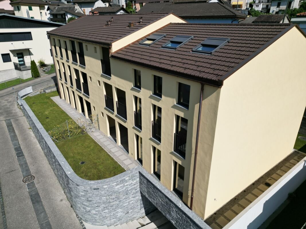 Apartment in Gordola, Ticino, Switzerland 3 - 18290419