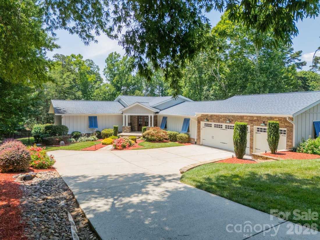 House in Cornelius, North Carolina, United States 2 - 18289537