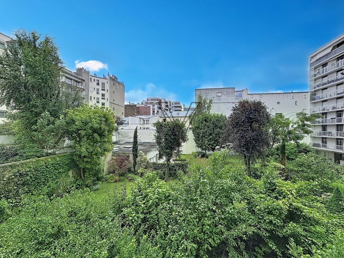 Apartment in Léon-Blum Folie-Regnault, Paris 11e Arrondissement, Paris 1 - 18293829