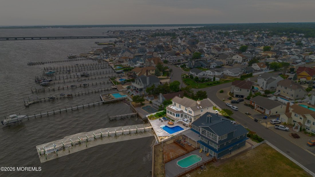 House in Toms River, New Jersey, United States 1 - 18288827
