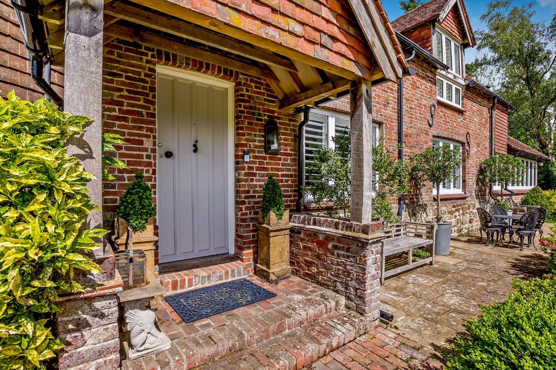 House in East Sussex, England 3 - 18285339