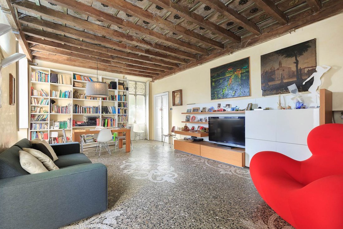 Villa in Arona, Piedmont, Italy 3 - 18286070