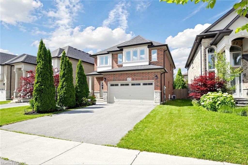 House in Hamilton, Ontario, Canada 1 - 18286093