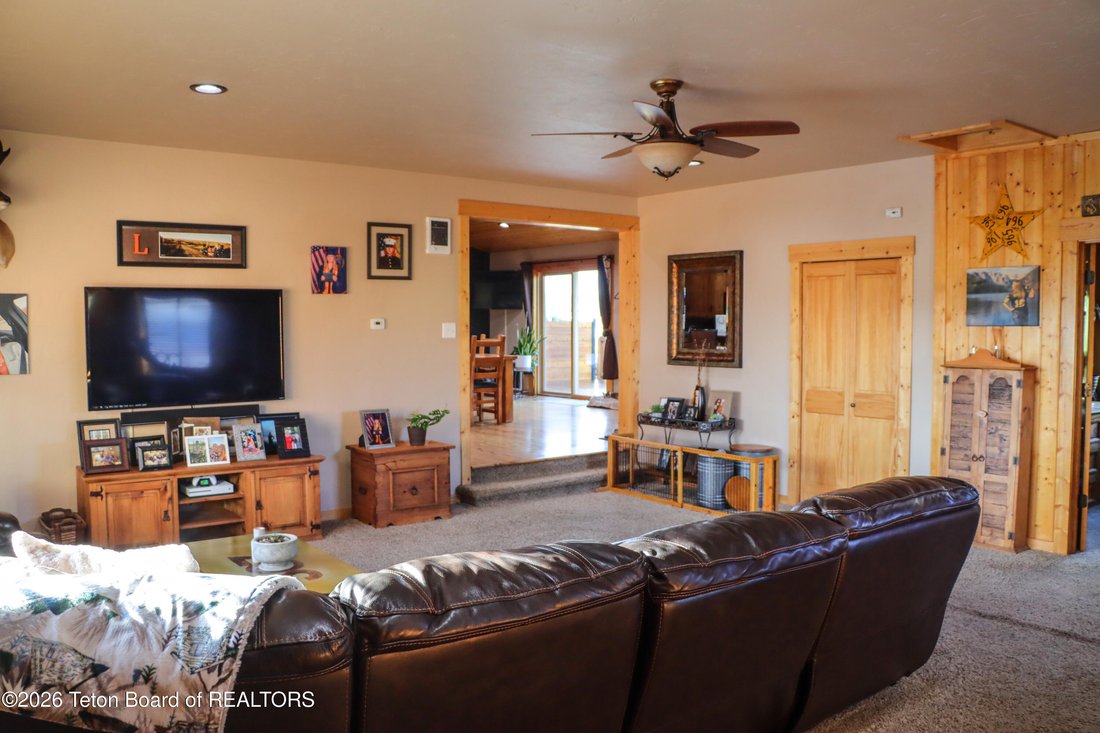 House in Pinedale, Wyoming, United States 2 - 18295889