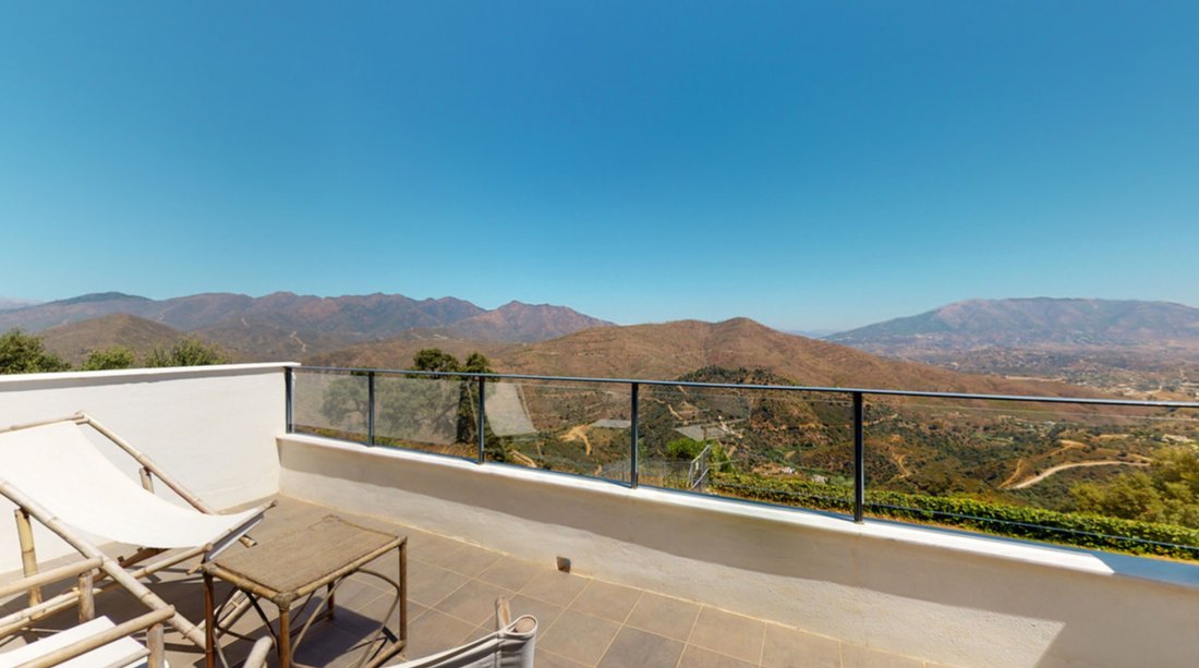 Villa in Marbella, Andalusia, Spain 5 - 18288489