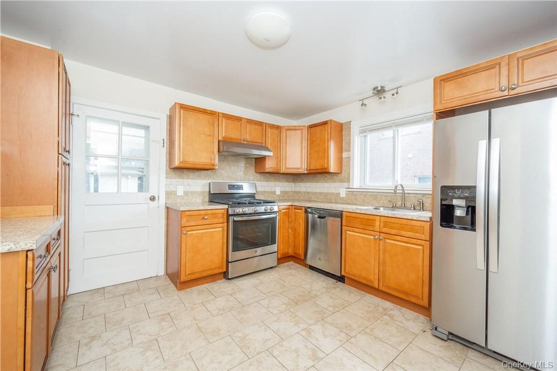 Casa a Eastchester, New York, Stati Uniti 3 - 17473652