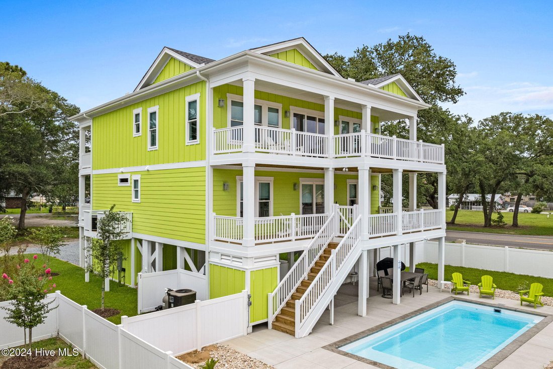 House in Oak Island, North Carolina, United States 1 - 18286064