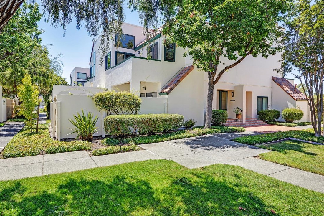 Condo in San Mateo, California, United States 3 - 18285277