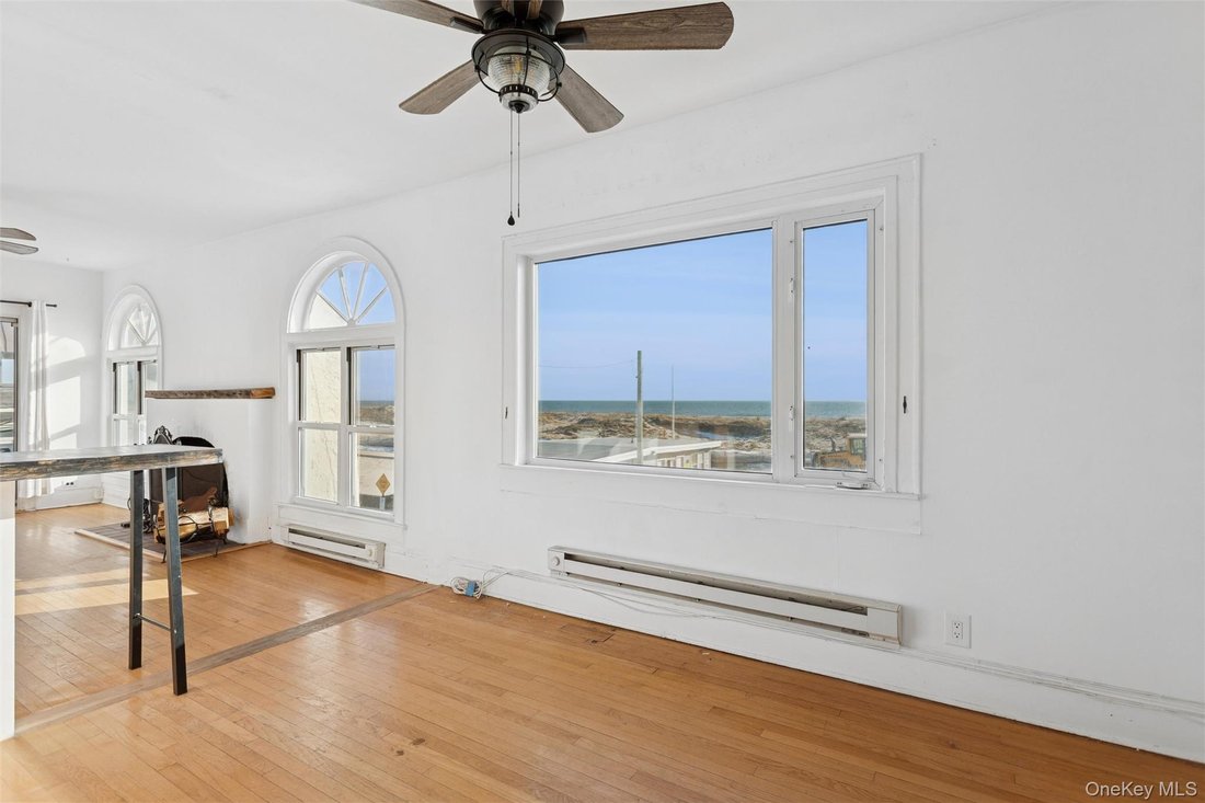 Long Beach, New York, United States 4 - 18294975
