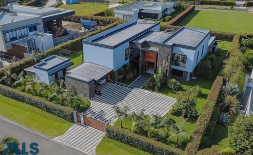 House in Rionegro, Antioquia, Colombia 1