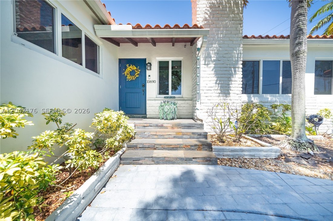 House in Miami, Florida, United States 3 - 18285121