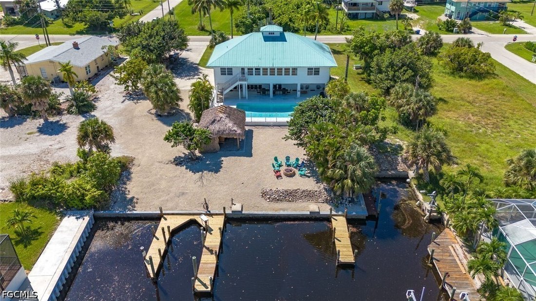 House in Bokeelia, Florida, United States 2 - 18293414