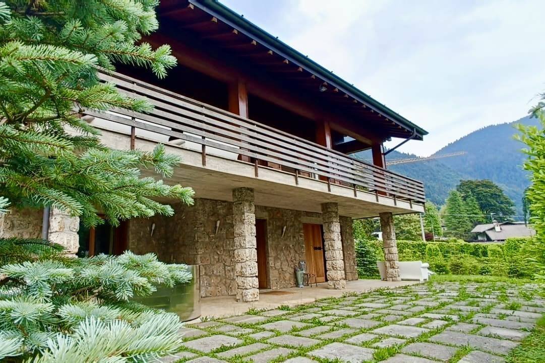 Villa in Castione della Presolana, Lombardy, Italy 1 - 18287604