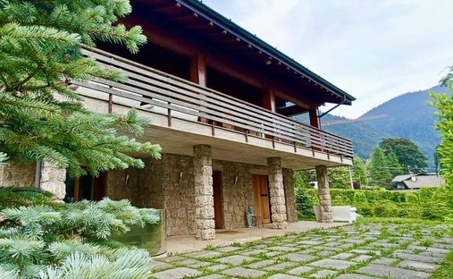 Villa in Castione della Presolana, Lombardy, Italy 1