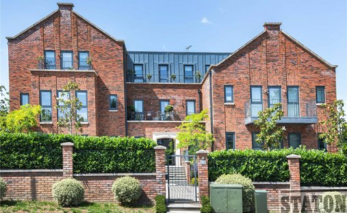 Apartment in Radlett, Hertsmere, England 1