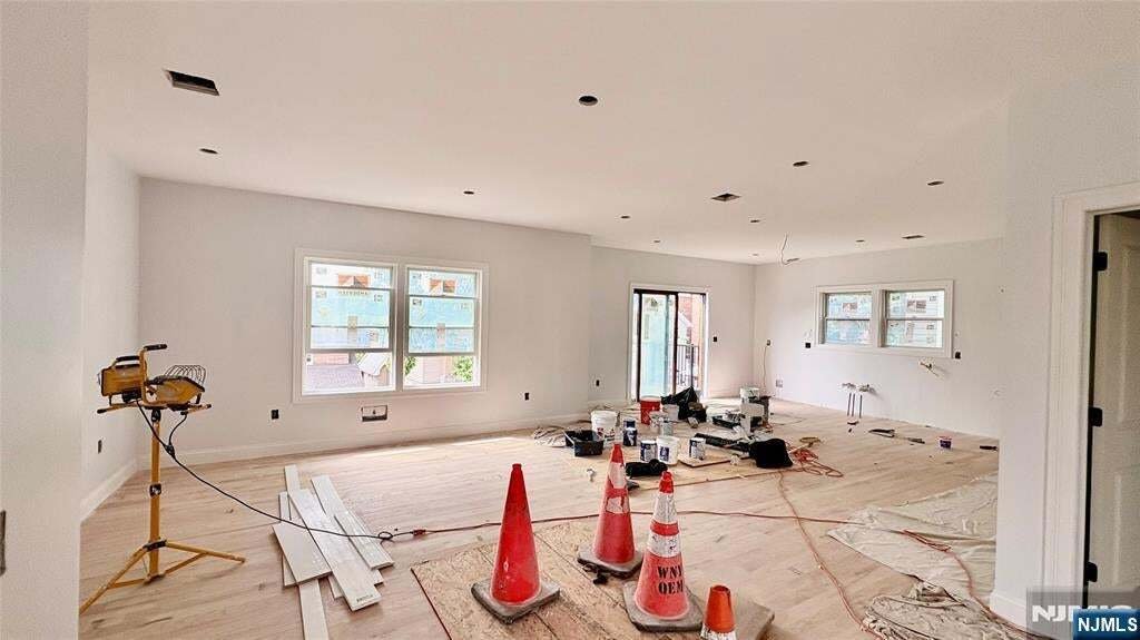 House in Kearny, New Jersey, United States 5 - 18290307
