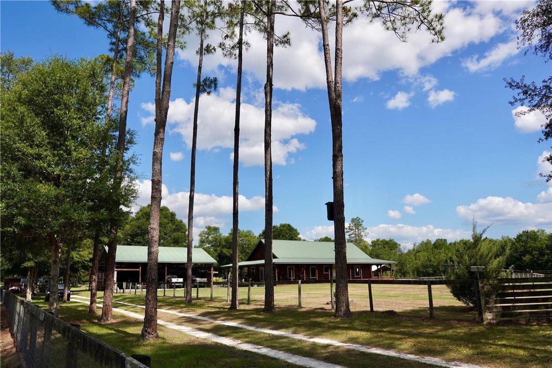 Corps de ferme à Williston, Floride, États-Unis 1 - 18293302