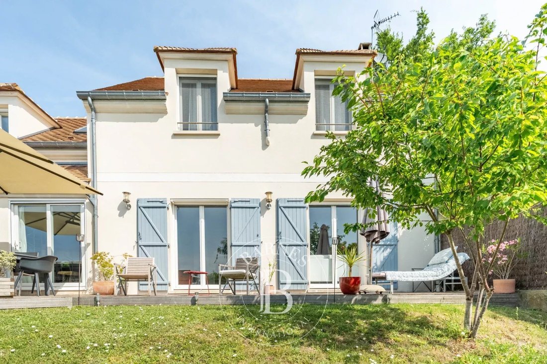 Maison à Sud, Chambourcy, France 1 - 18286773