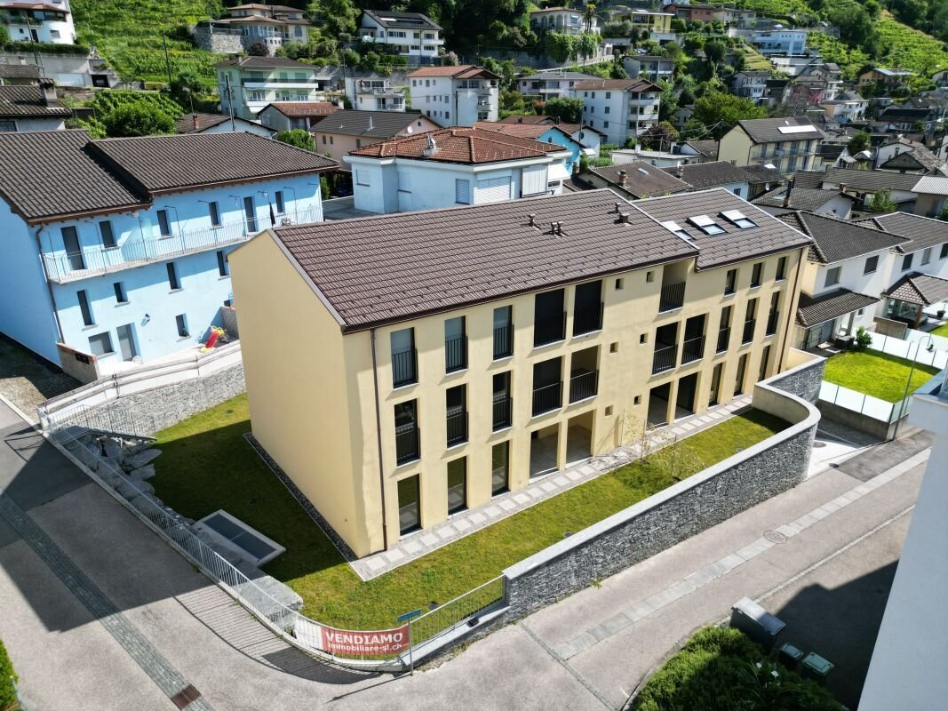 Apartment in Gordola, Ticino, Switzerland 1 - 18290419