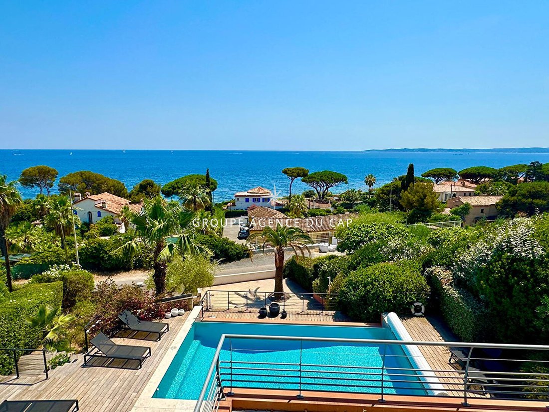 Villa in Les Issambres, Roquebrune-sur-Argens, France 2 - 18286957