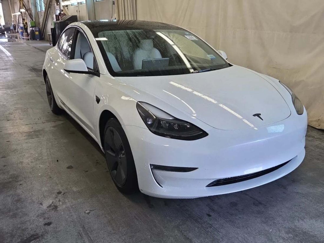 Sedan in Newport Beach, CA, United States 4 - 18291084
