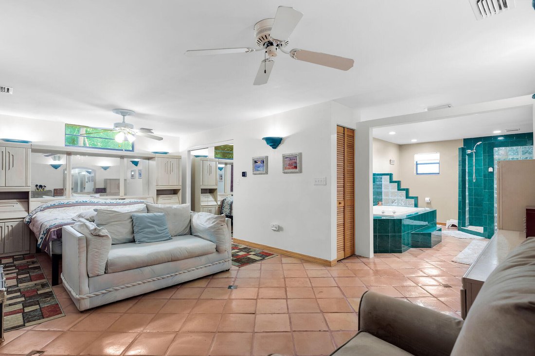 House in Key Colony Beach, Florida, United States 3 - 18285237