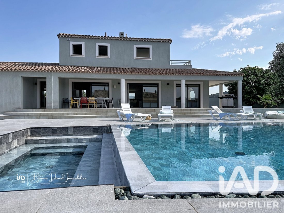 House in Pierrefeu-du-Var, Provence-Alpes-Côte d'Azur, France 2 - 18295430