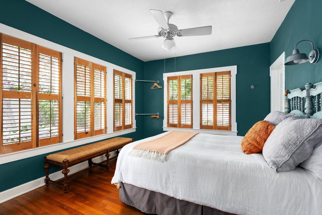 Austin, Texas, United States 5 - 18284823