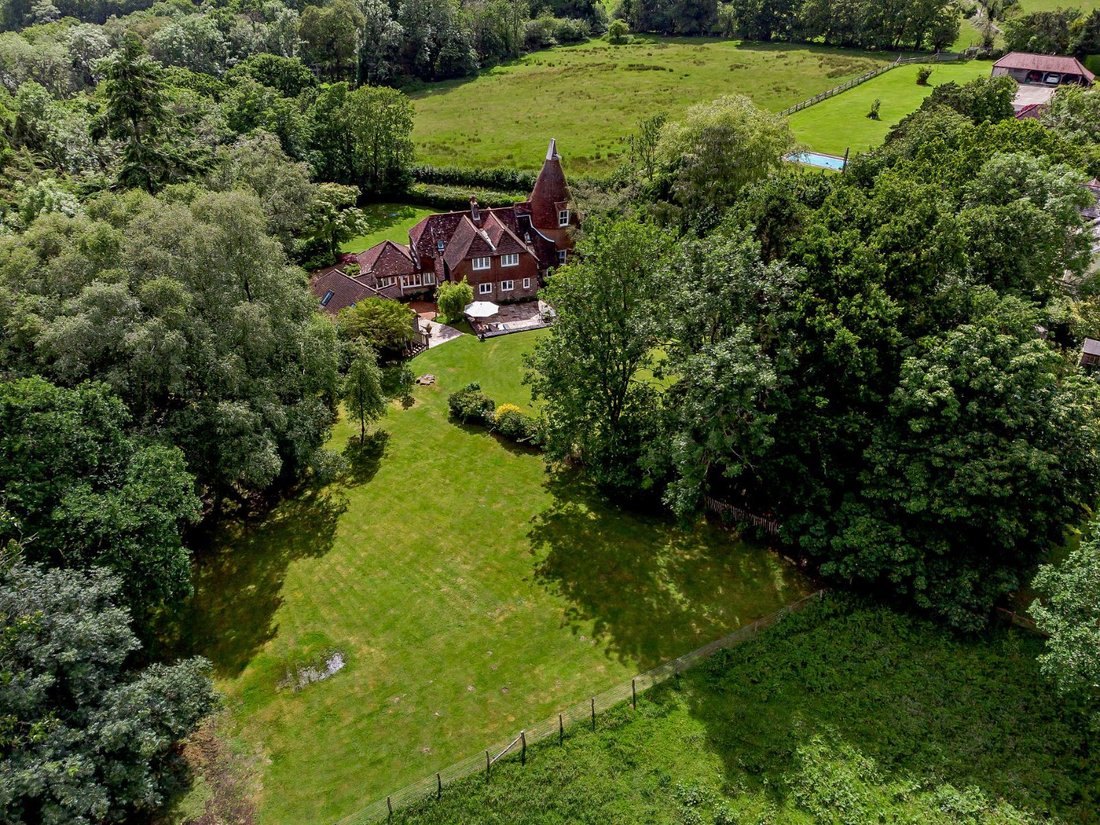 House in East Sussex, England 2 - 18285339