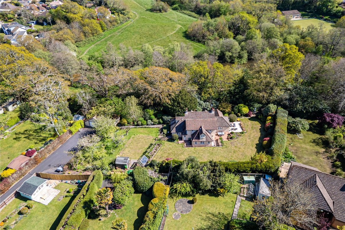 House in Highcliffe, England 5 - 18288690