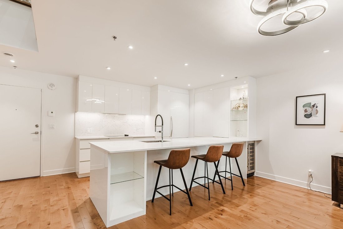 Condo in Montréal, Quebec, Canada 2 - 18288108
