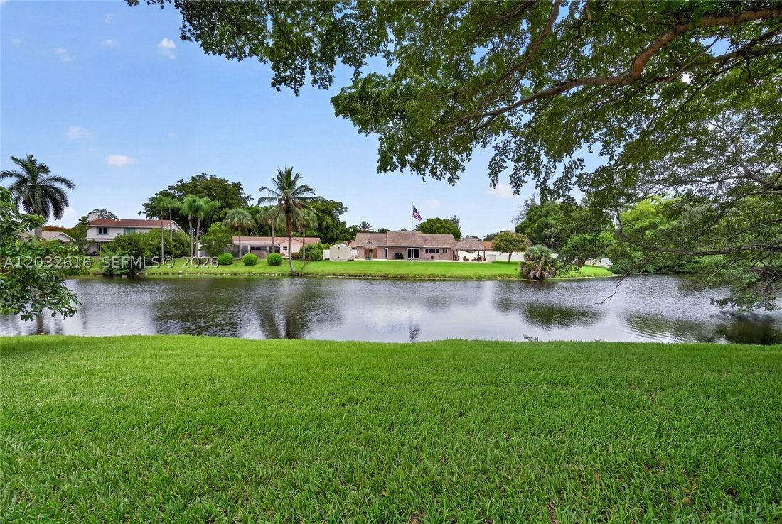 House in Davie, Florida, United States 5 - 18184061