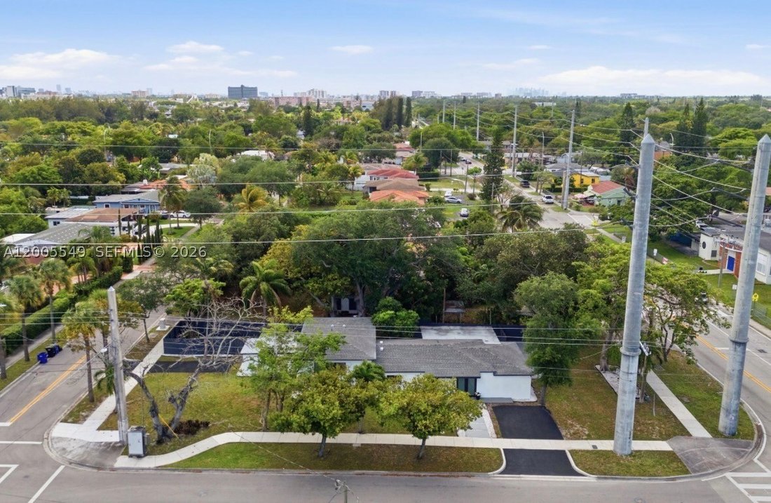 House in Miami, Florida, United States 5 - 18285112
