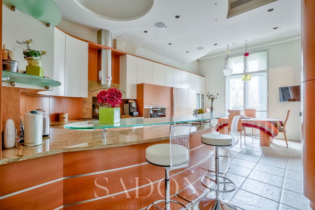 Apartment in Pereire-Malesherbes, Paris 17e Arrondissement, Paris 5 - 18291353