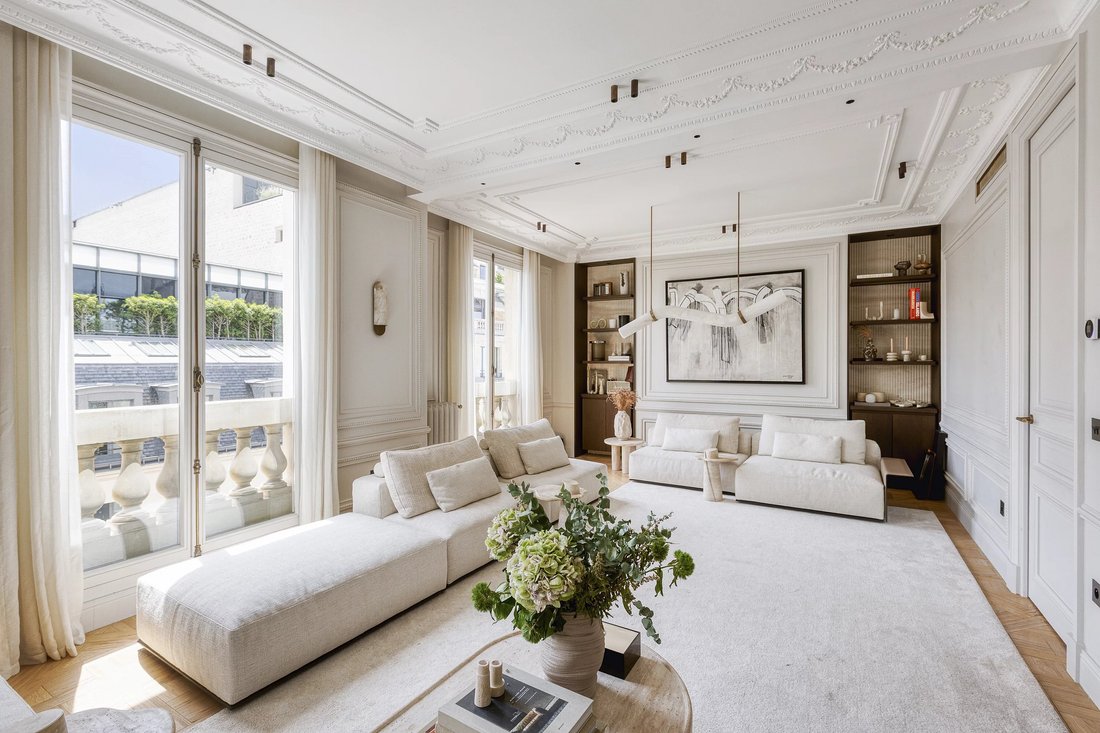 Wohnung in Triangle d'Or, Paris 8e Arrondissement, Paris 4 - 18291200