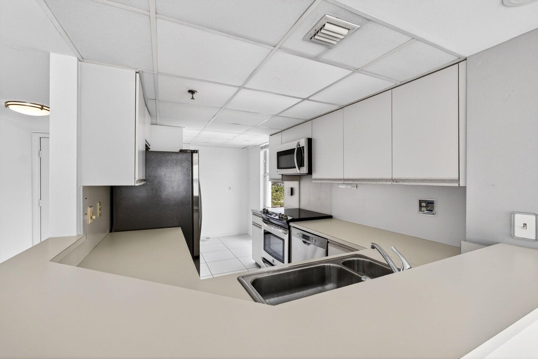 Condo in West Palm Beach, Florida, United States 3 - 18294996