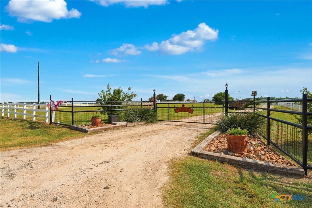 House in Kingsbury, Texas, United States 2 - 18285022