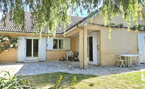 Casa a Villaggio, Bouffémont, Francia 1