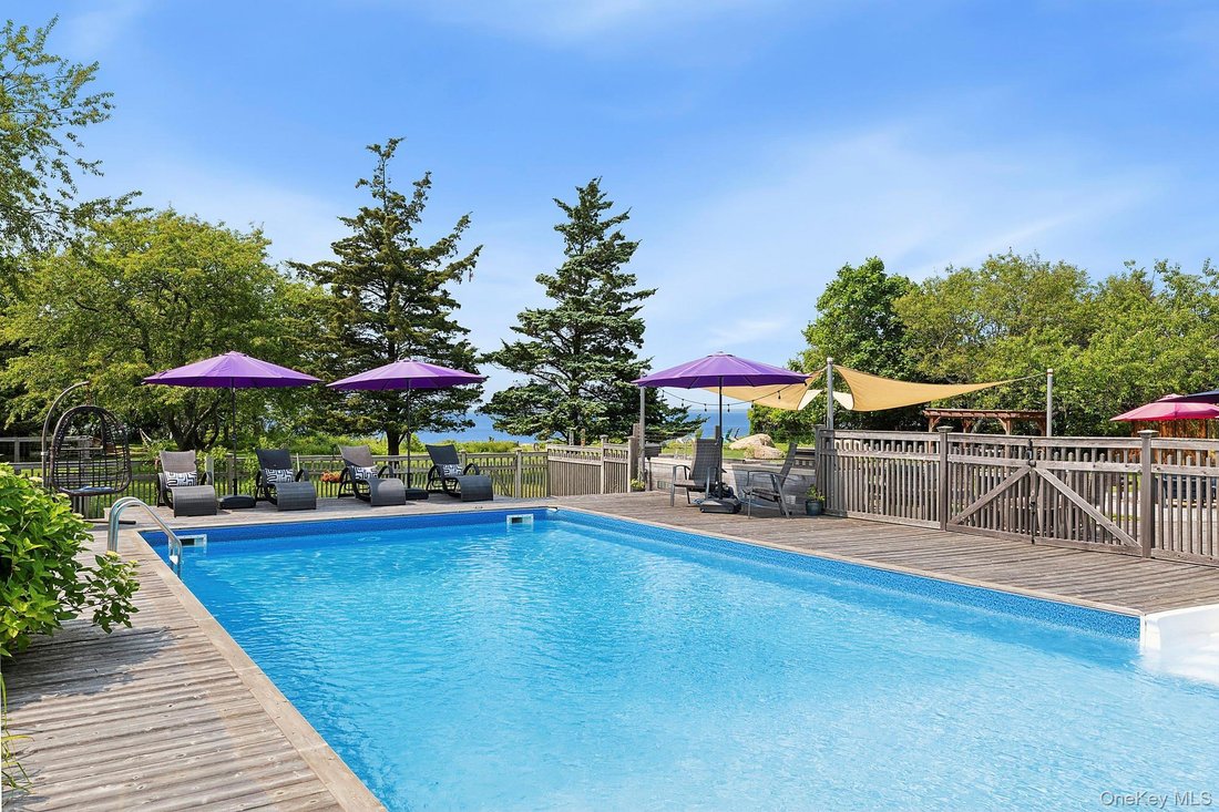 House in Greenport West, New York, United States 4 - 18294643