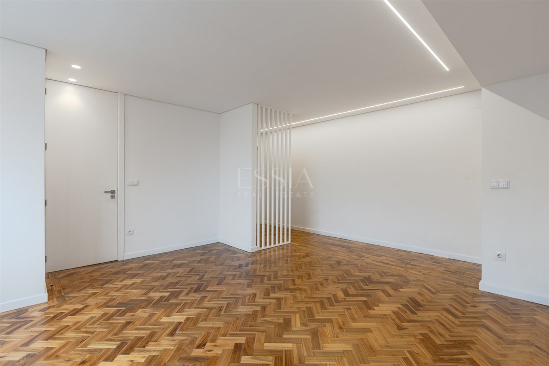 Apartment in Cedofeita, Santo Ildefonso, Se, Miragaia, Sao Nicolau e Vitoria, Porto District, Portugal 4 - 18286004