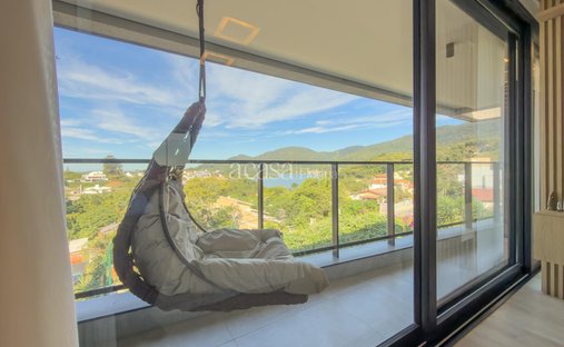 Condo in Florianópolis, State of Santa Catarina, Brazil 1
