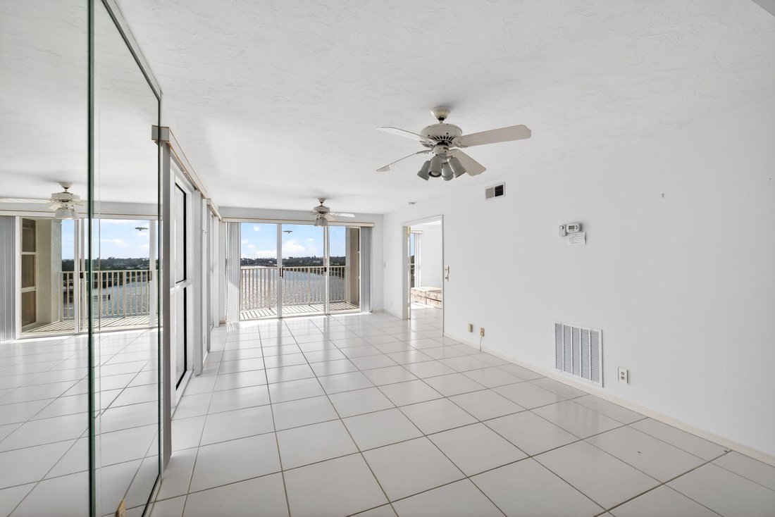 Condo in West Palm Beach, Florida, United States 5 - 18294996