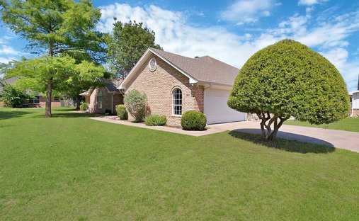 House in Weatherford, Texas, United States 1